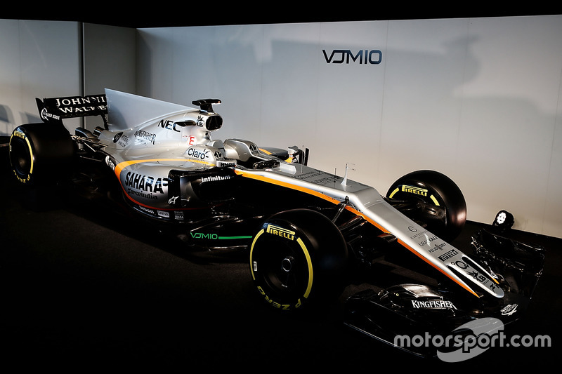 De Force India F1 VJM10 in volle glorie: