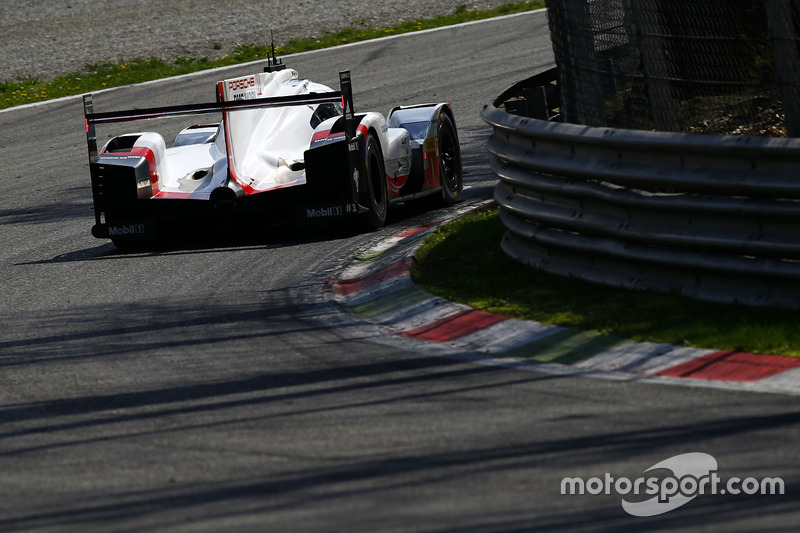 #1 Porsche Team Porsche 919 Hybrid: Neel Jani, Andre Lotterer, Nick Tandy