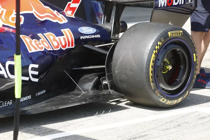 التفاصيل الفنية لـ Redbull