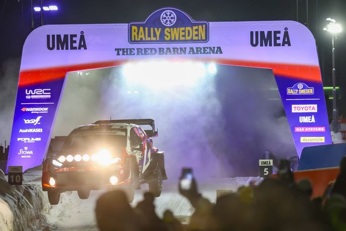 Oliver Solberg, Elliott Edmondson, Toyota Gazoo Racing WRT Toyota GR Yaris Rally1