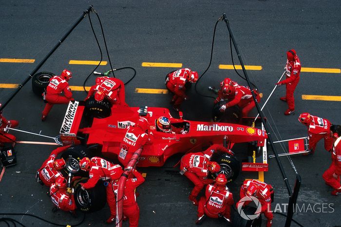 Michael Schumacher, Ferrari F300 pitstop