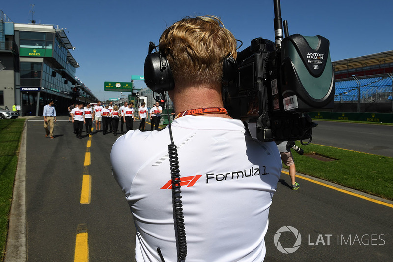 Cameraman FOM