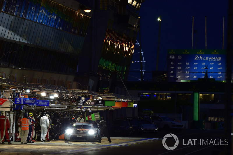 #77 Proton Competition Porsche 911 RSR: Christian Ried, Julien Andlauer, Matt Campbell