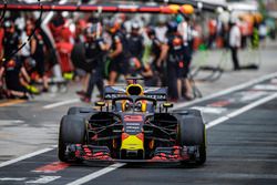 Daniel Ricciardo, Red Bull Racing RB14, leaves the pits after a stop