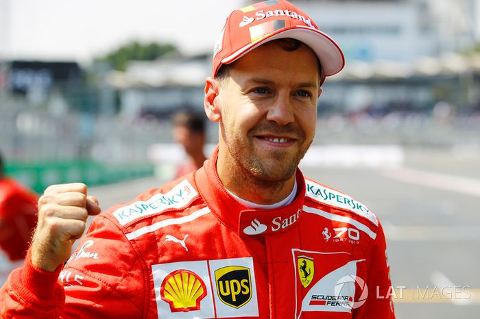 Sebastian Vettel, Ferrari, celebra la pole