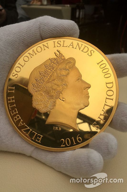 Moneda de oro de Fórmula 1
