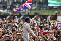 Race winner Lewis Hamilton, Mercedes AMG F1 celebrates with the fans