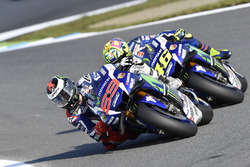 Jorge Lorenzo, Yamaha Factory Racing; Valentino Rossi, Yamaha Factory Racing