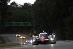 Энтони Дэвидсон, Себастьен Буэми и Казуки Накаджима, #5 Toyota Racing Toyota TS050 Hybrid