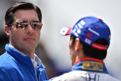 Takuma Sato, A.J. Foyt Enterprises Honda with A.J. Foyt IV