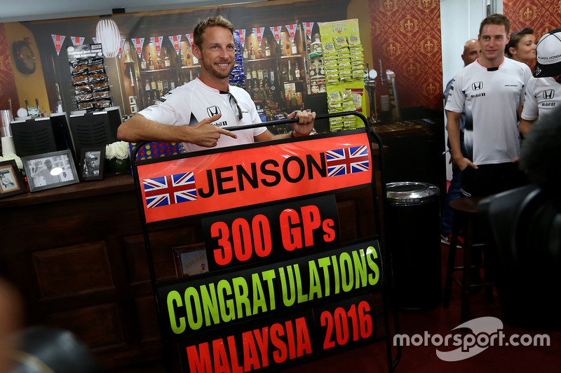 Jenson Button, McLaren Honda, feiert seinen 300. Grand Prix