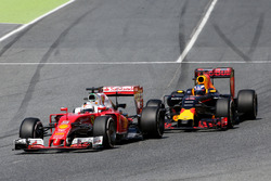 Себастьян Феттель, Scuderia Ferrari и Даниэль Риккардо, Red Bull Racing