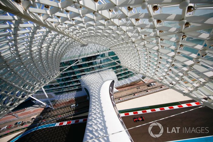 Fernando Alonso, McLaren MCL32