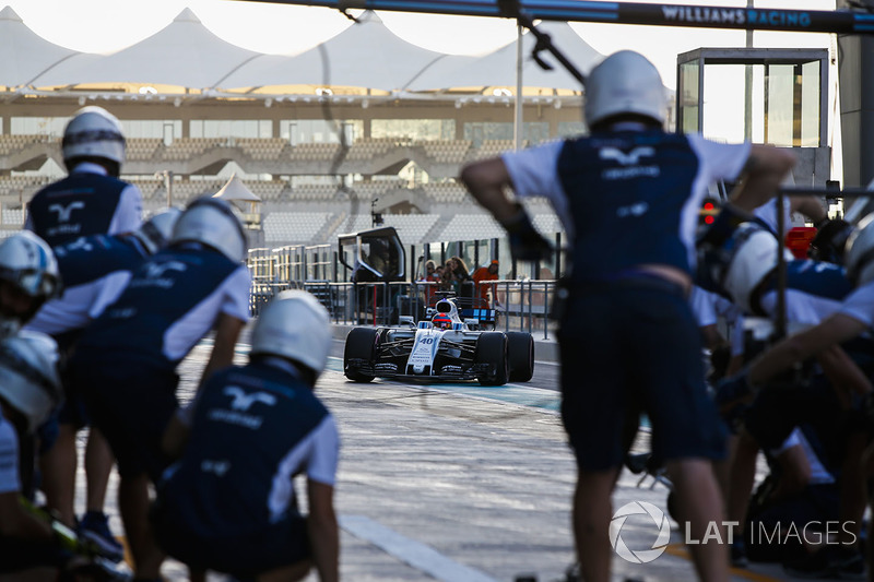 Robert Kubica, Williams FW40, pit stop