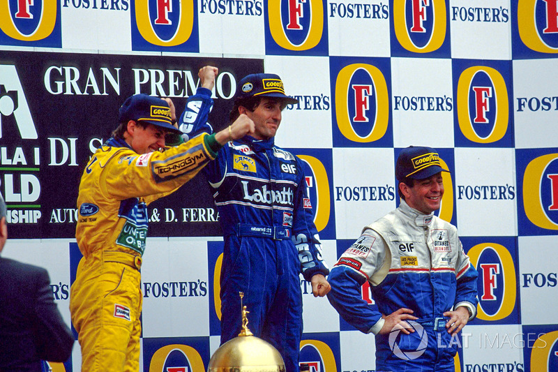 Podium: winnaar Alain Prost, tweede Michael Schumacher, derde Martin Brundle