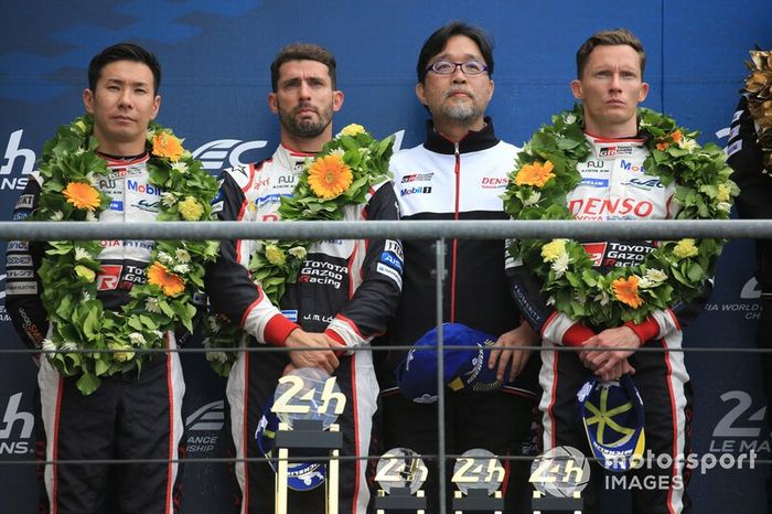 Los ganadores, #8 Toyota Gazoo Racing Toyota TS050: Sébastien Buemi, Kazuki Nakajima, Fernando Alonso