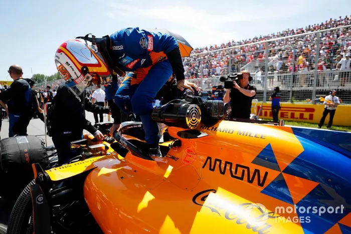 Carlos Sainz Jr, McLaren