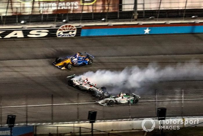 Scott Dixon, Chip Ganassi Racing Honda, Colton Herta, Harding Steinbrenner Racing Honda, crash, Alexander Rossi, Andretti Autosport Honda