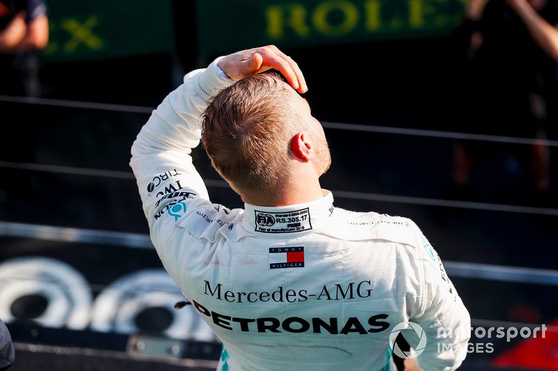 Podyum: Yarış galibi Valtteri Bottas, Mercedes AMG F1