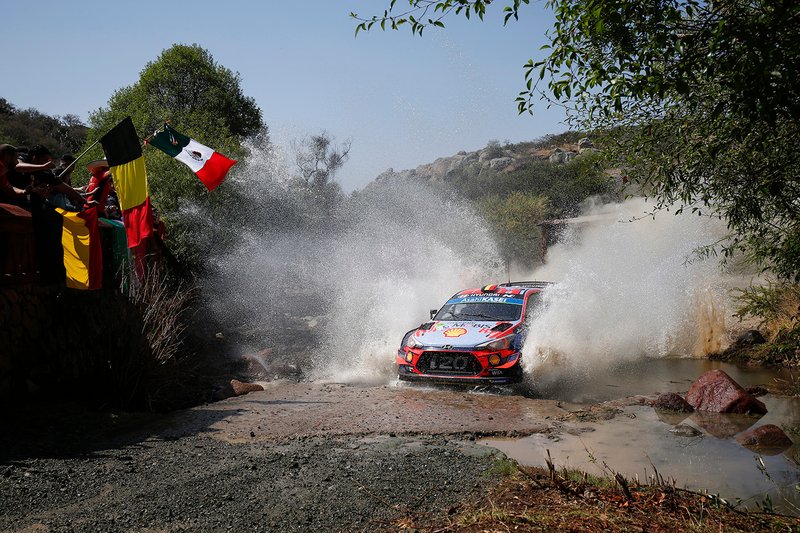 Thierry Neuville, Nicolas Gilsoul, Hyundai Motorsport Hyundai i20 Coupe WRC