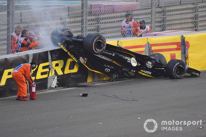Gran Premio de Abu Dhabi: Sainz finalmente gana y el campeón sufre un brutal accidente