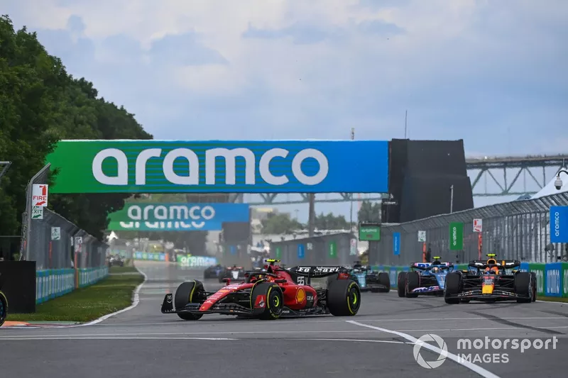 Charles Leclerc, Ferrari SF-23, Sergio Perez, Red Bull Racing RB19, Pierre Gasly, Alpine A523