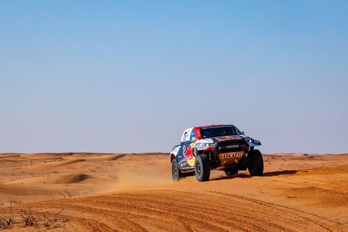 #200 Toyota Gazoo Racing Toyota: Nasser Al-Attiyah, Mathieu Baumel