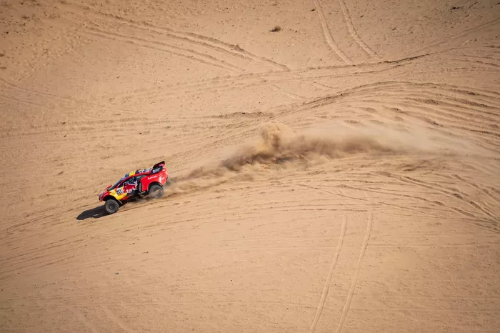 #211 Bahrain Raid Xtreme Prodrive: Sebastien Loeb, Fabian Lurquin