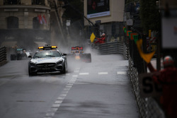 Daniel Ricciardo, Red Bull Racing RB12 leads behind the FIA Safety Car