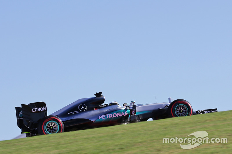 Lewis Hamilton, Mercedes AMG F1 W07 Hybrid