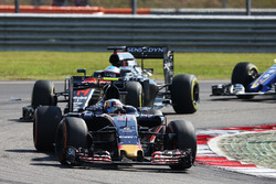 Карлос Сайнс-молодший, Scuderia Toro Rosso STR11