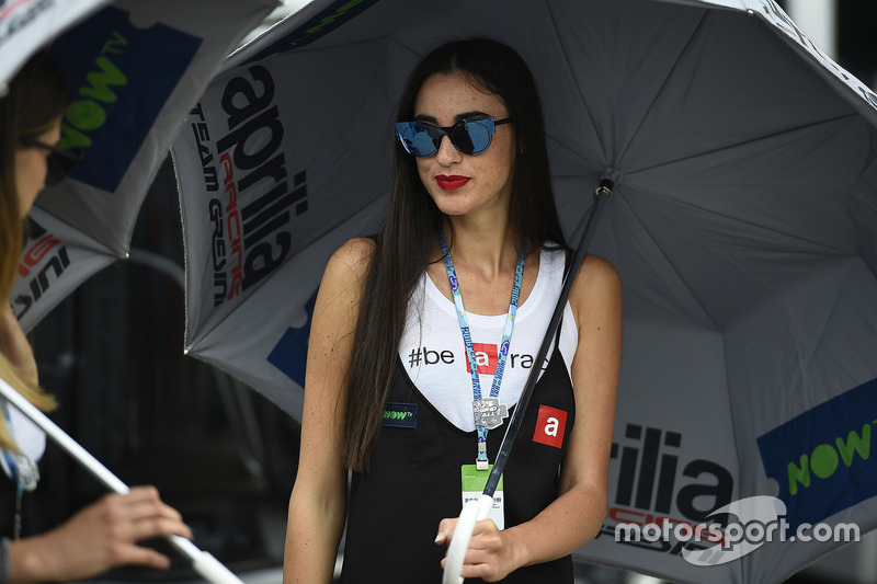 Lovely grid girls