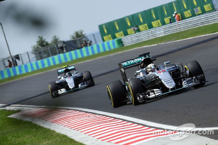 Lewis Hamilton, Mercedes AMG F1 W07 Hybrid