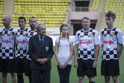 Mario Di Natale, Präsident der Nazionale Piloti, mit Mika Häkkinen