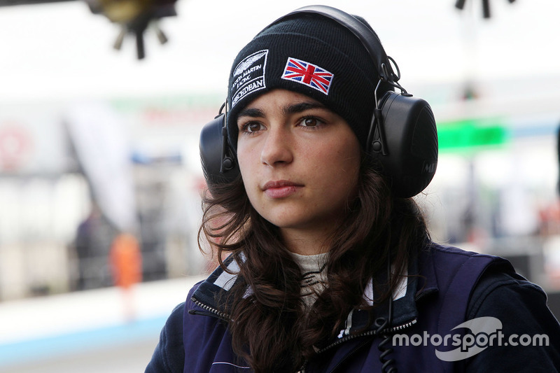 <img class="ms-flag-img ms-flag-img_s1" title="United Kingdom" src="https://cdn-7.motorsport.com/static/img/cf/gb-3.svg" alt="United Kingdom" width="32" /> Jamie Chadwick, 20 años