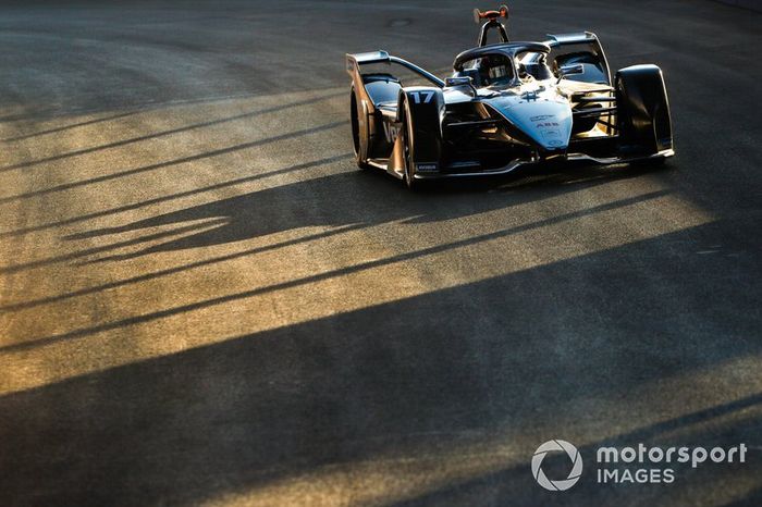 16º Nyck De Vries, Mercedes Benz EQ, EQ Silver Arrow 01 (sanción de 29 s)