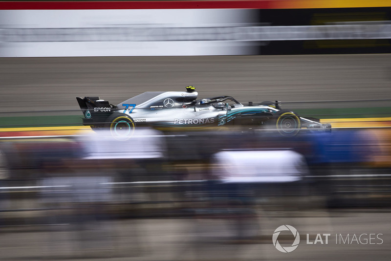 17: Валттері Боттас, Mercedes AMG F1 W09 (штраф)