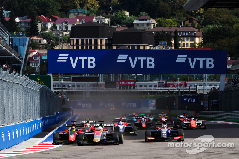 Leonardo Pulcini devance Callum Ilott et Giuliano Alesi au départ