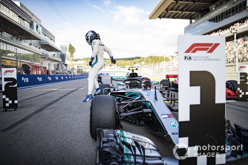 Pole sitter Valtteri Bottas, Mercedes AMG F1