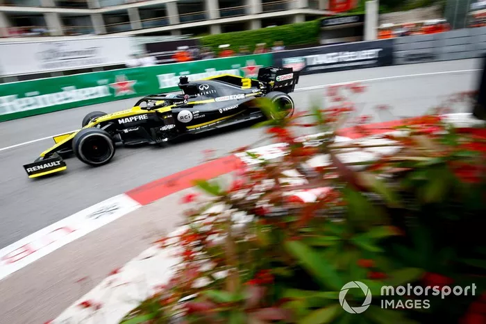 Daniel Ricciardo, Renault R.S.19