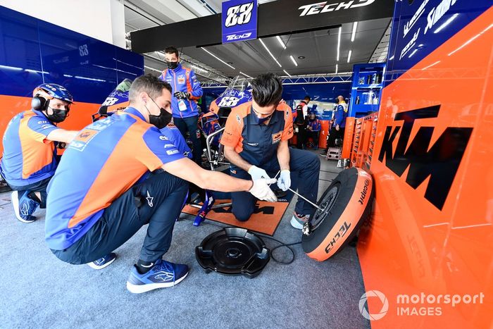 Miguel Oliveira, Red Bull KTM Tech 3