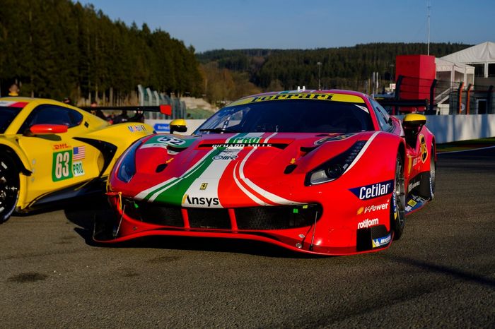 #52 AF Corse Ferrari 488 GTE Evo: Daniel Serra, Miguel Molina