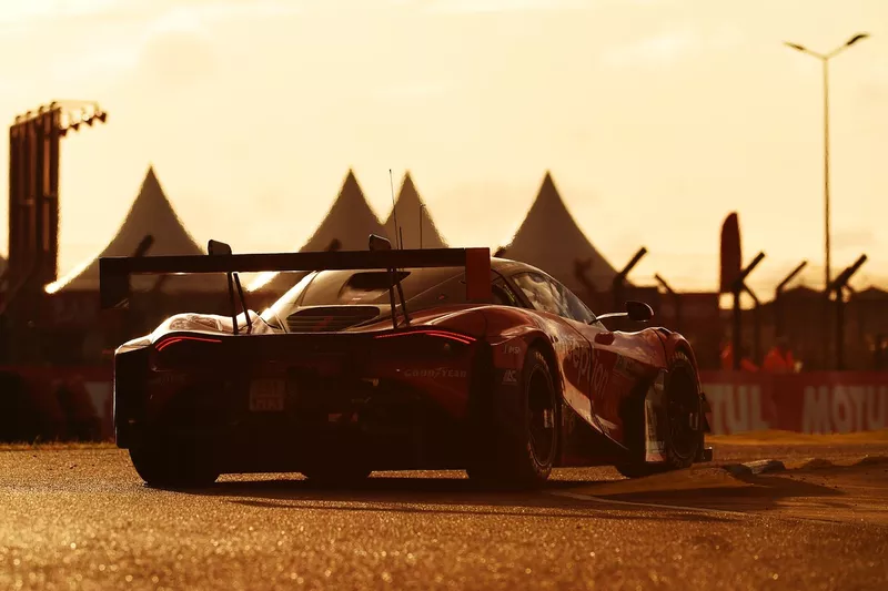 #70 Inception Racing McLaren 720S LMGT3 Evo : Brendan Iribe, Ollie Millroy, Frederik Schandorff