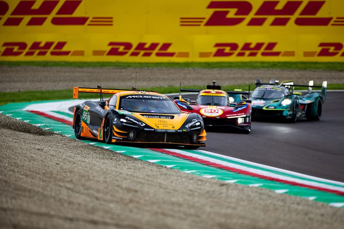 #95 United Autosports Mclaren 720S LMGT3 Evo: Darren Leung, Sean Gelael, Marino Sato, #50 Ferrari AF Corse Ferrari 499P: Antonio Fuoco, Miguel Molina, Nicklas Nielsen