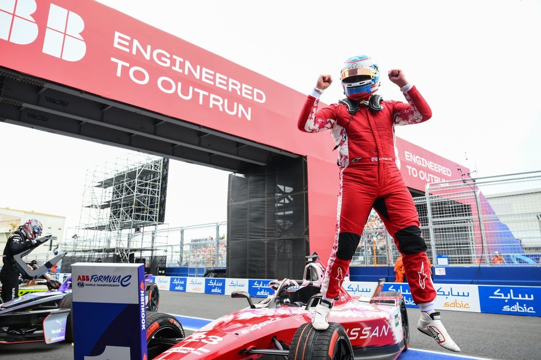 Zwycięzca wyścigu Oliver Rowland, Nissan Formula E Team