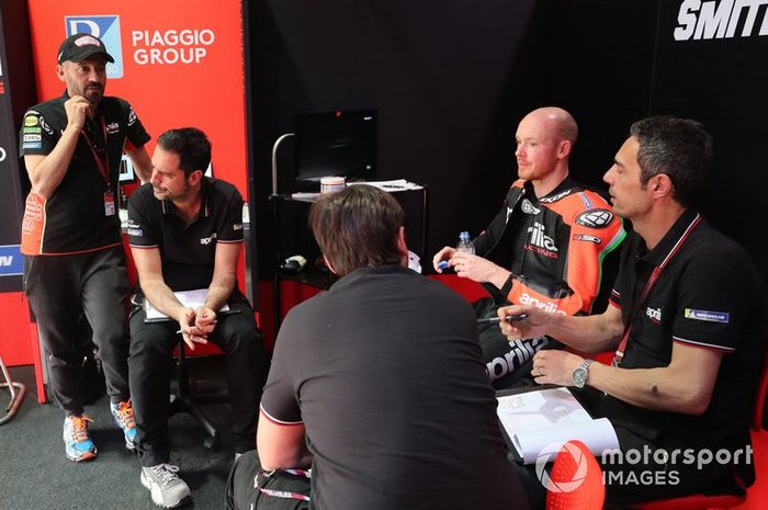 Max Biaggi, Bradley Smith, Aprilia Racing Team Gresini