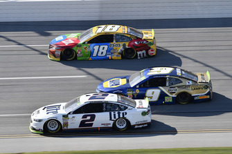 Kyle Busch, Joe Gibbs Racing, Toyota Camry M&M's, Brad Keselowski, Team Penske, Ford Fusion Miller Lite, Chase Elliott, Hendrick Motorsports, Chevrolet Camaro NAPA NIGHTVISION LAMPS
