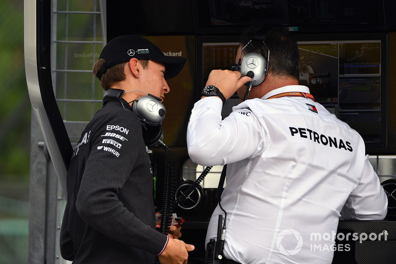 Джордж Расселл, Mercedes AMG F1, командний менеджер Mercedes AMG F1 Рон Мідоуз