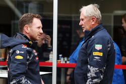 Керівник Red Bull Racing Крістіан Хорнер, консультант Red Bull Motorsport доктор Хельмут Марко