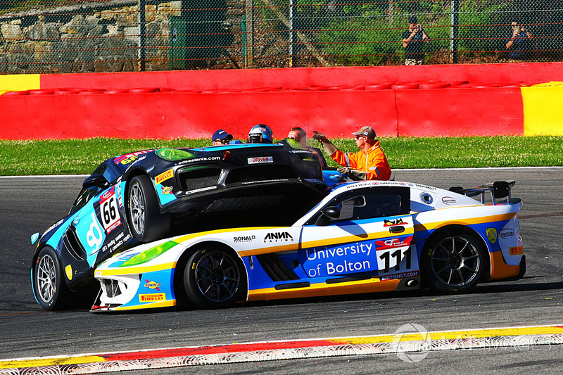 #111 Century Motorsport Ginetta G55 GT4: Anna Walewska, Mike Simpson, #66 Team Parker Porsche Cayman